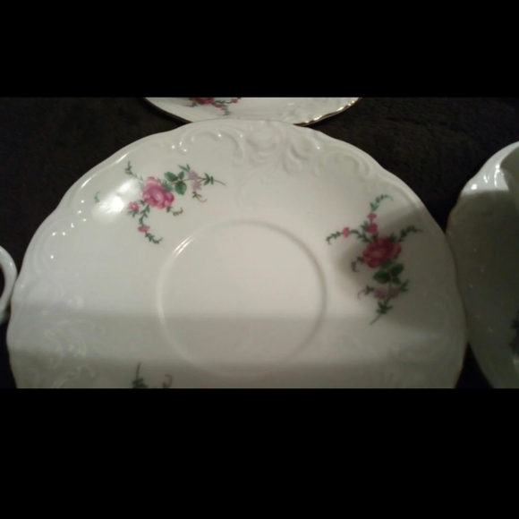 Porcelain Floral teacup - Picture 5 of 5